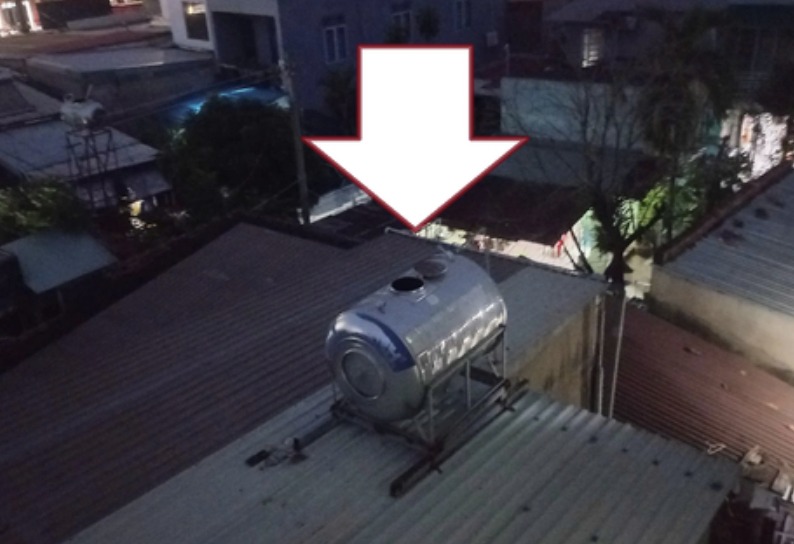 Chủ nhà s;ốc ngất khi biết danh tính n;ạn nhân x;ấu số được phát hiện trong bồn chứa nước nhà mình