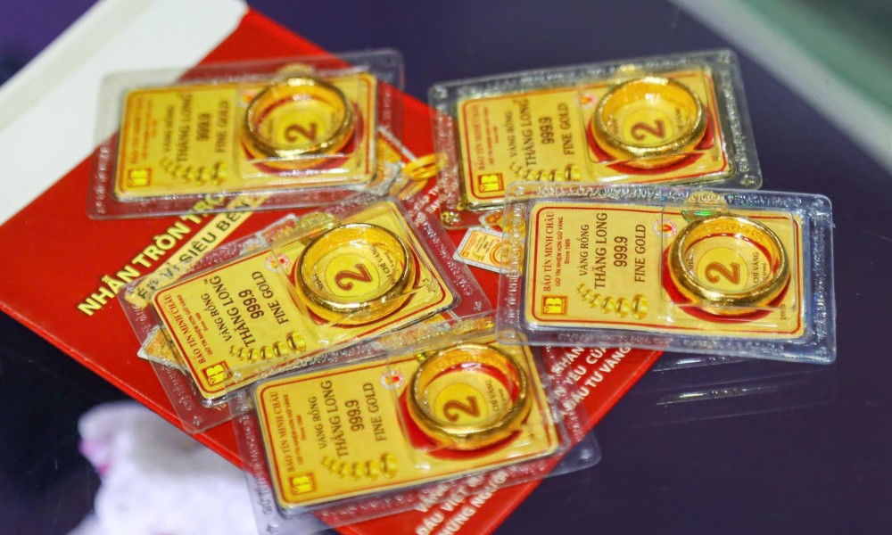 Giá vàng hôm nay: Biến động mạnh trước “cú sốc Trung Đông” Giá vàng hôm nay: Biến động mạnh trước “cú sốc Trung Đông”